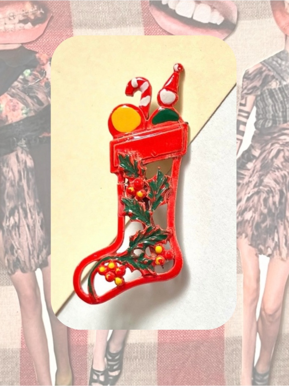 (holiday) 1980s vintage christmas stocking brooch pin